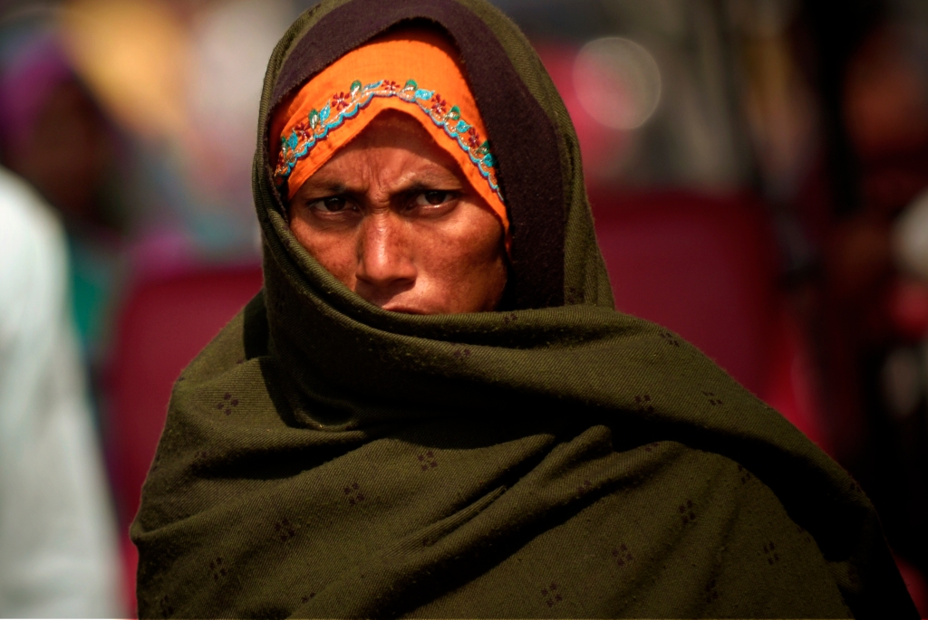 Photo of a nomadic woman in Jaipur, India.