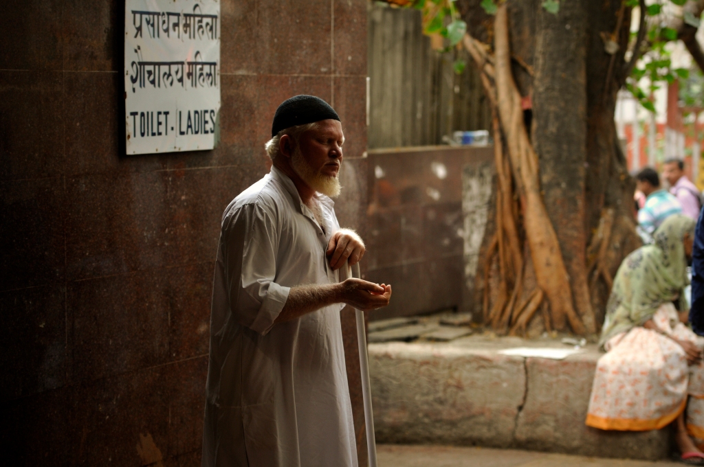 Photo of a blind man in Mumbai, India.