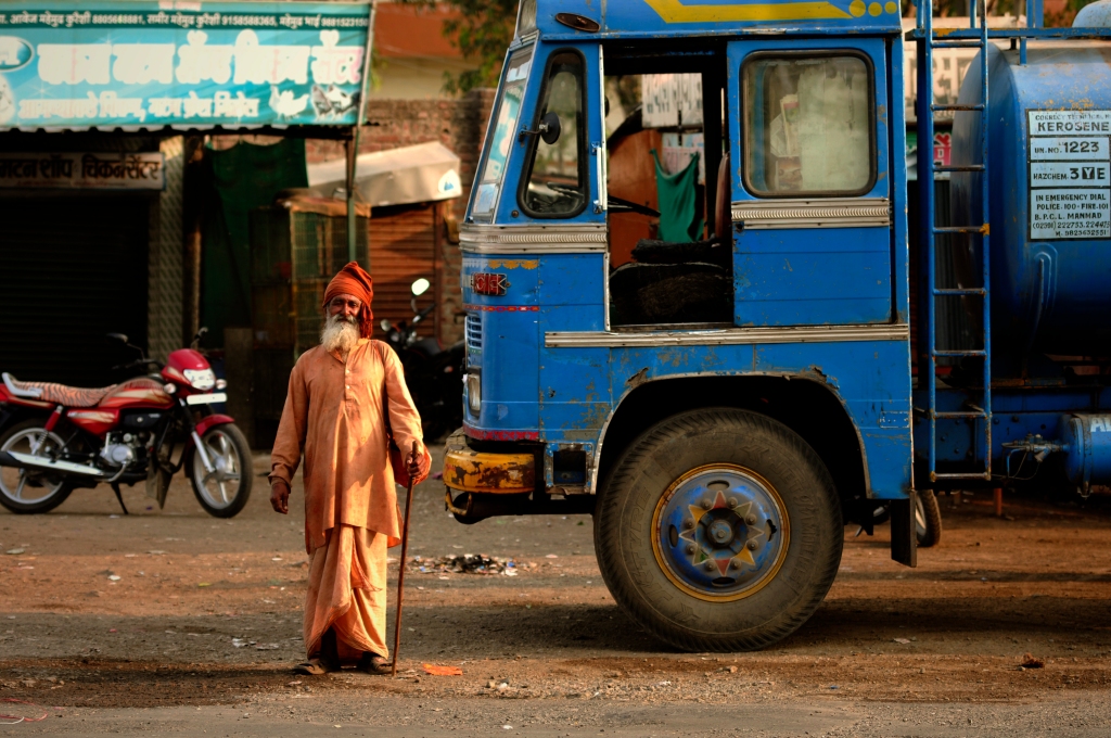 Photo of a man and a truck in Maharashtra India.