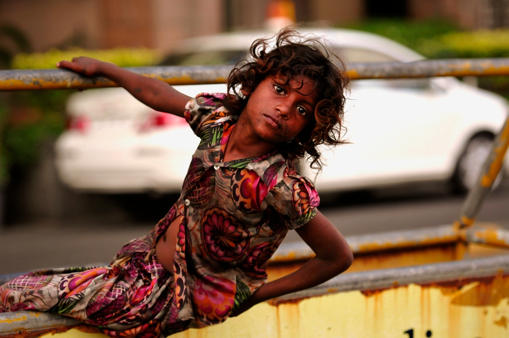 Photo of a Mumbai street girl in India.