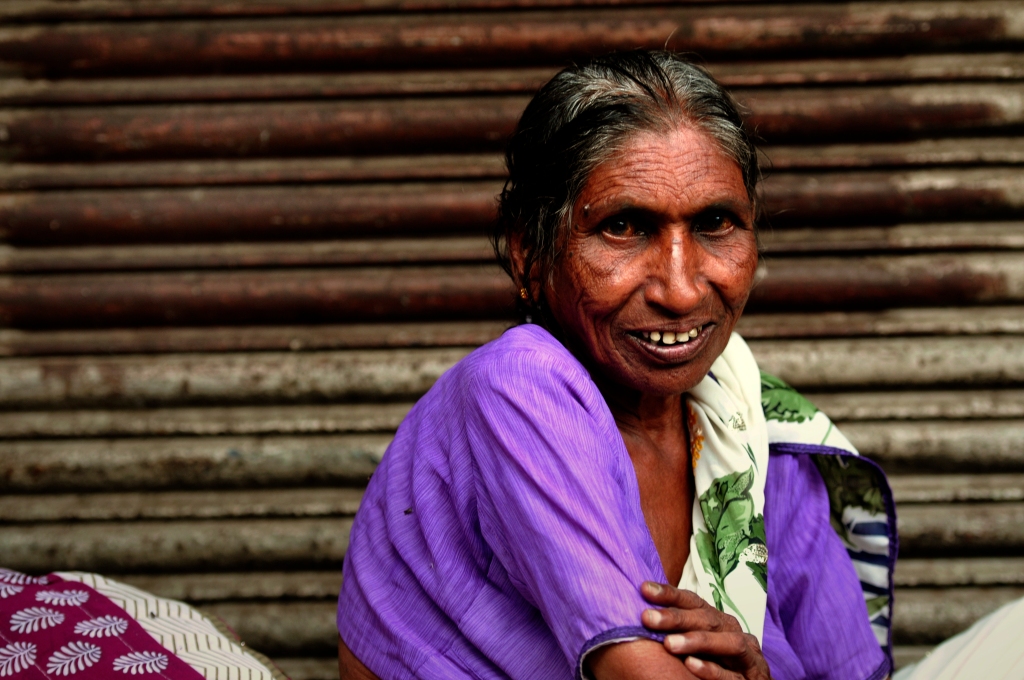 Photo of a woman in Byculla, India.