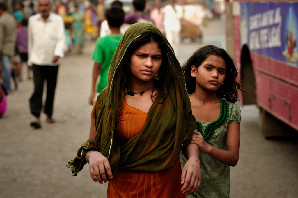 Photo of street girls in India.