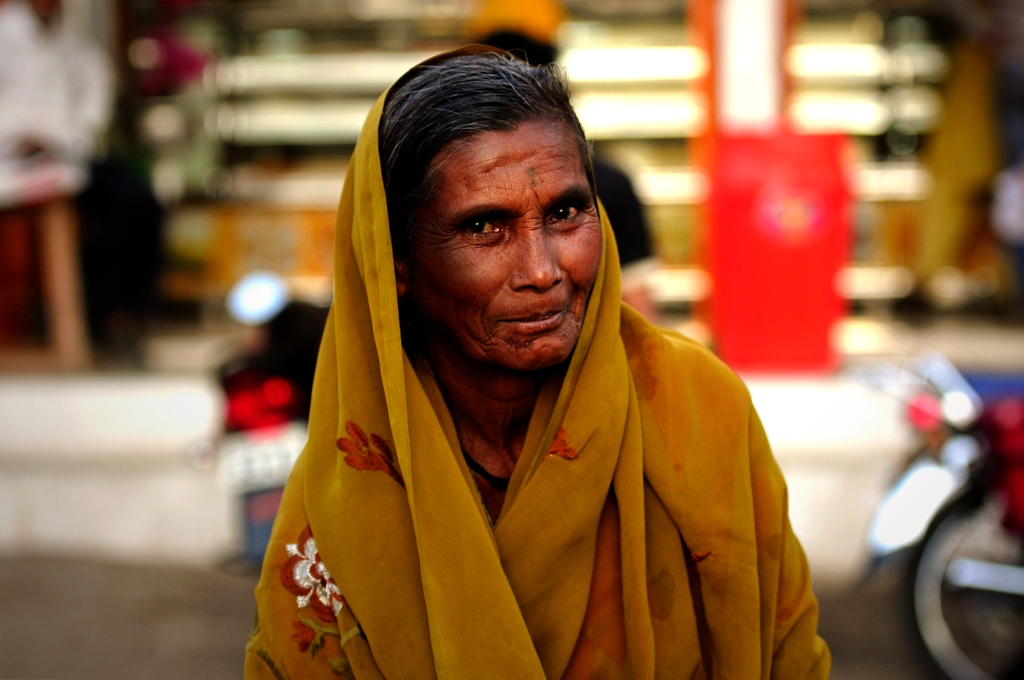 Photo of an Indian woman near the Mukundwadi Main Rd in India.