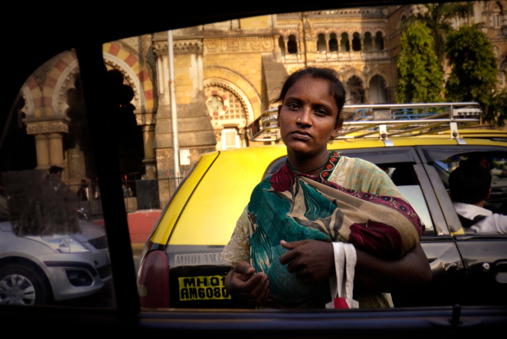 Photo of a Mahapalika Marg beggar in India.